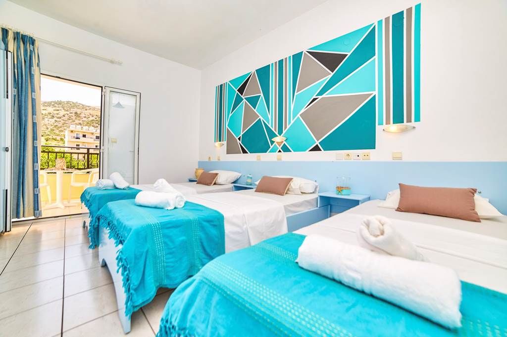 her_79302_village_oasis_1018_043270853197407626763